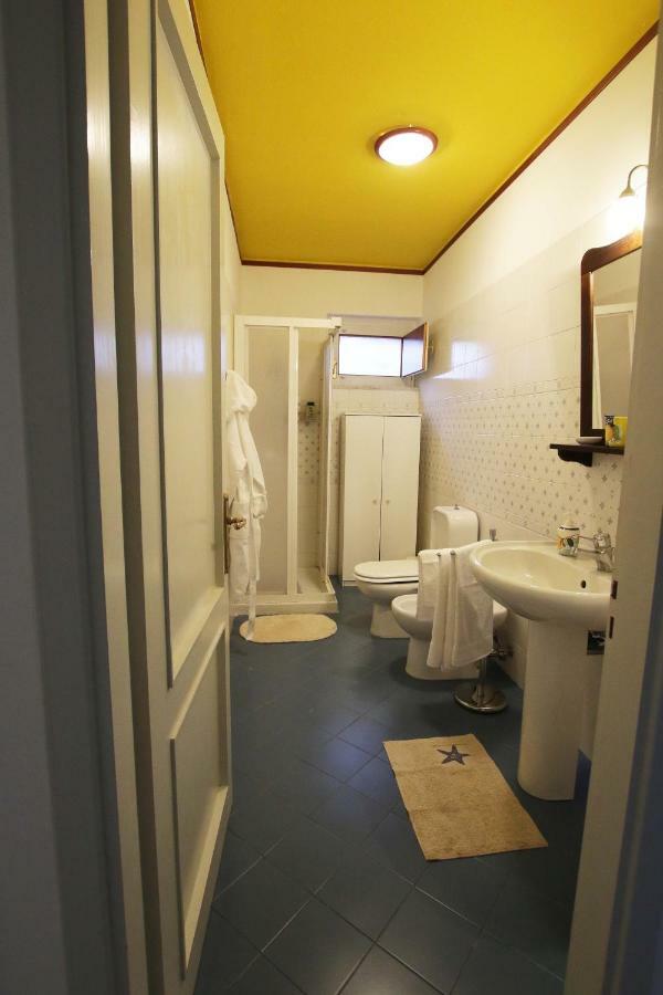 Chalet Villa Fini Fleri Buitenkant foto