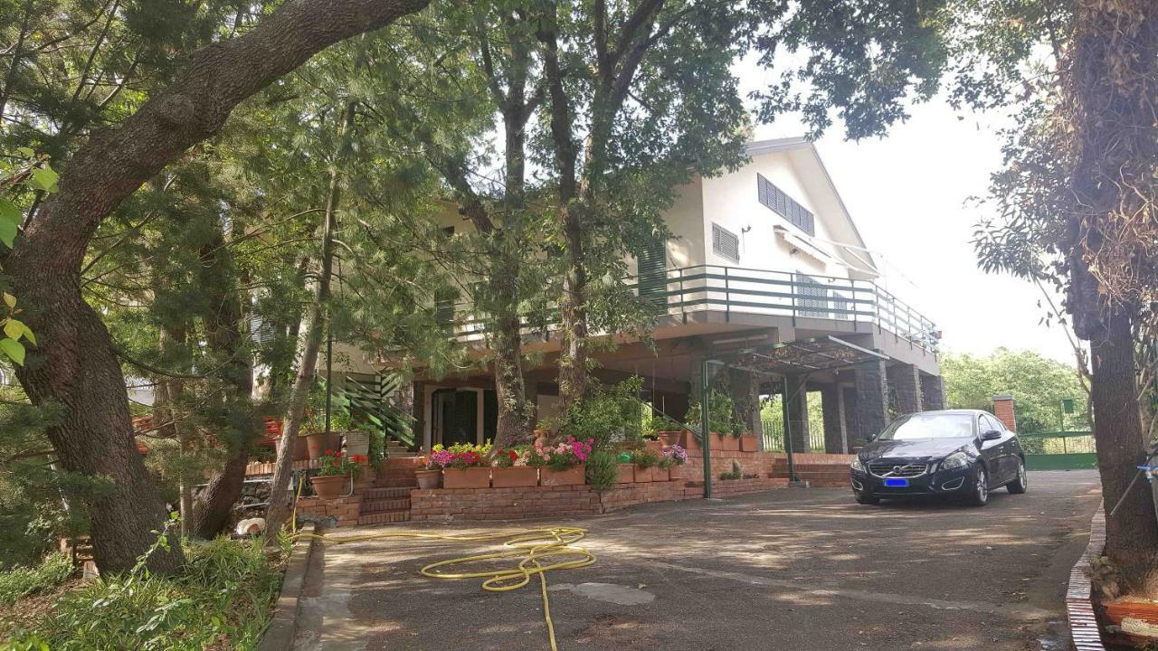 Chalet Villa Fini Fleri Buitenkant foto